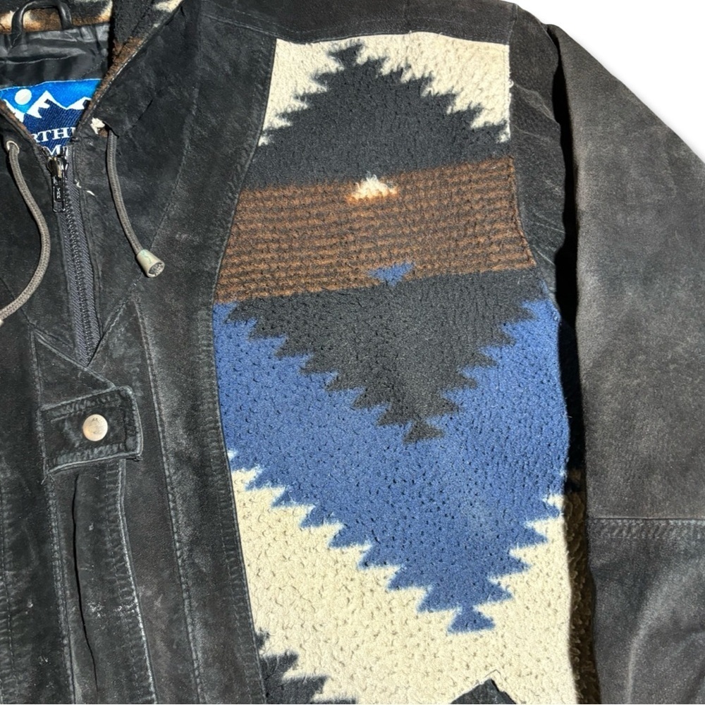 Black and Blue Aztec Patterned Men's Hooded Jacket - Picture 4 of 6